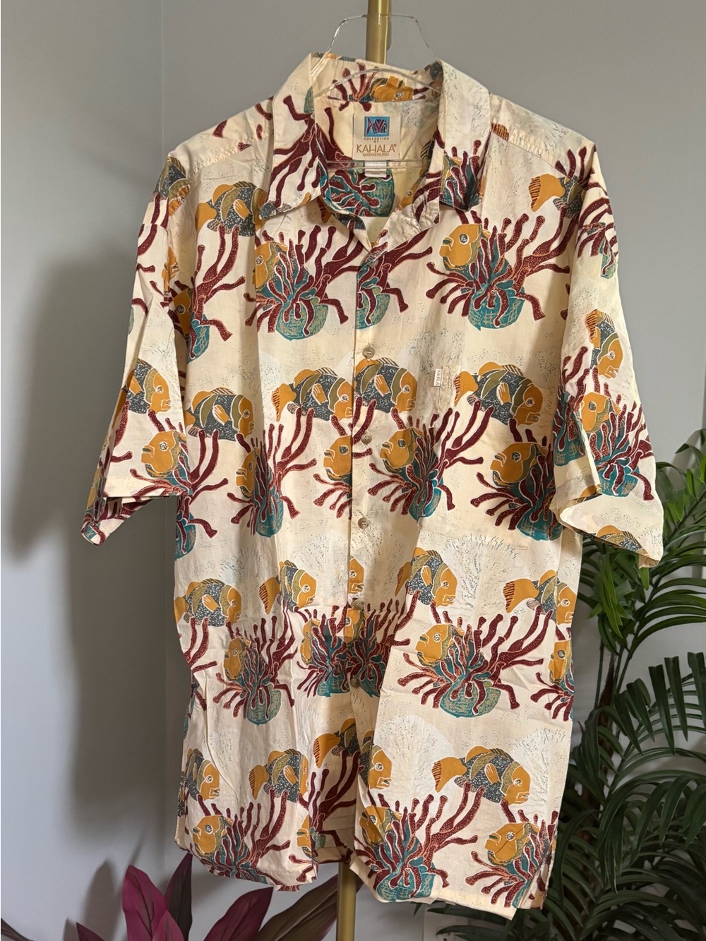 Kahala Tropical Fish Print Aloha Shirt - Picture 3 of 15